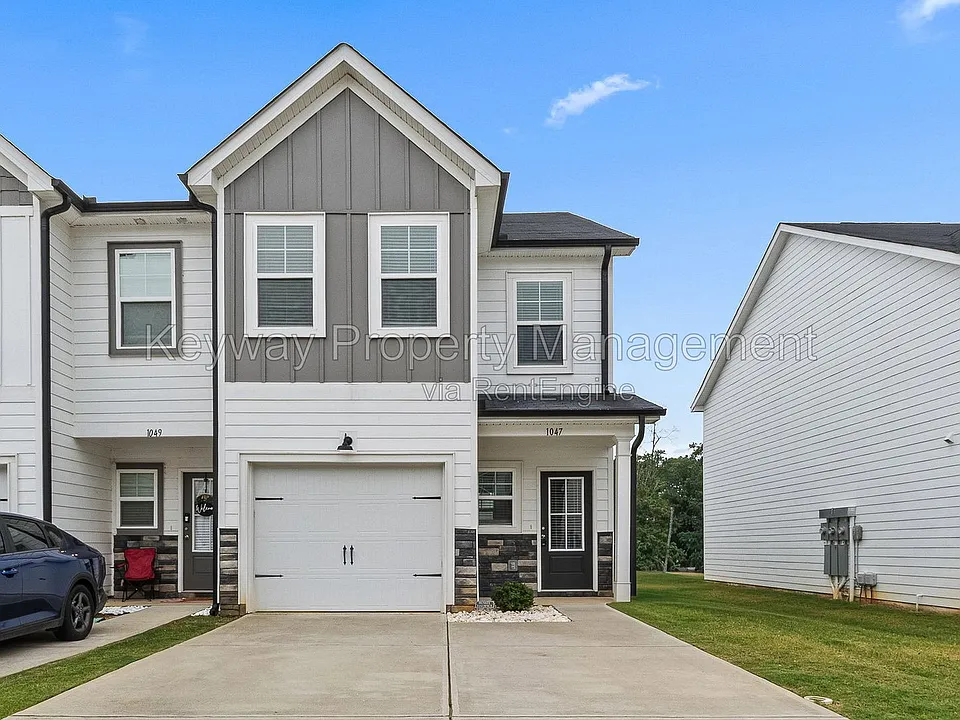 1047 Linsmore Ave