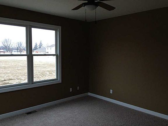 5th image of 1005 N Tk Way