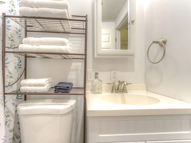 9704 Holman Rd NW #3 — Photo 12