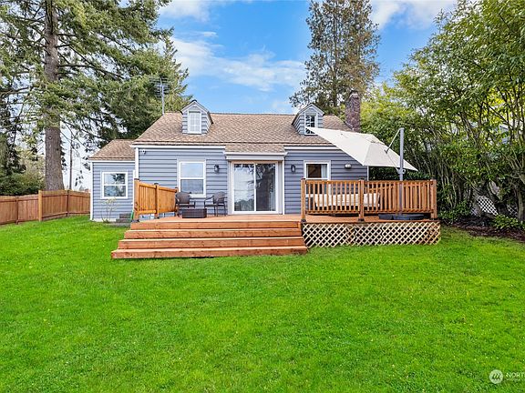 2nd image of 2903 Louise Avenue W
