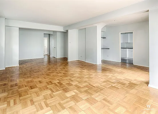 Rented by Warburg | media 4