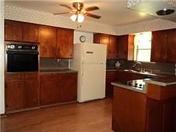 3rd image of 8615 McAvoy Dr