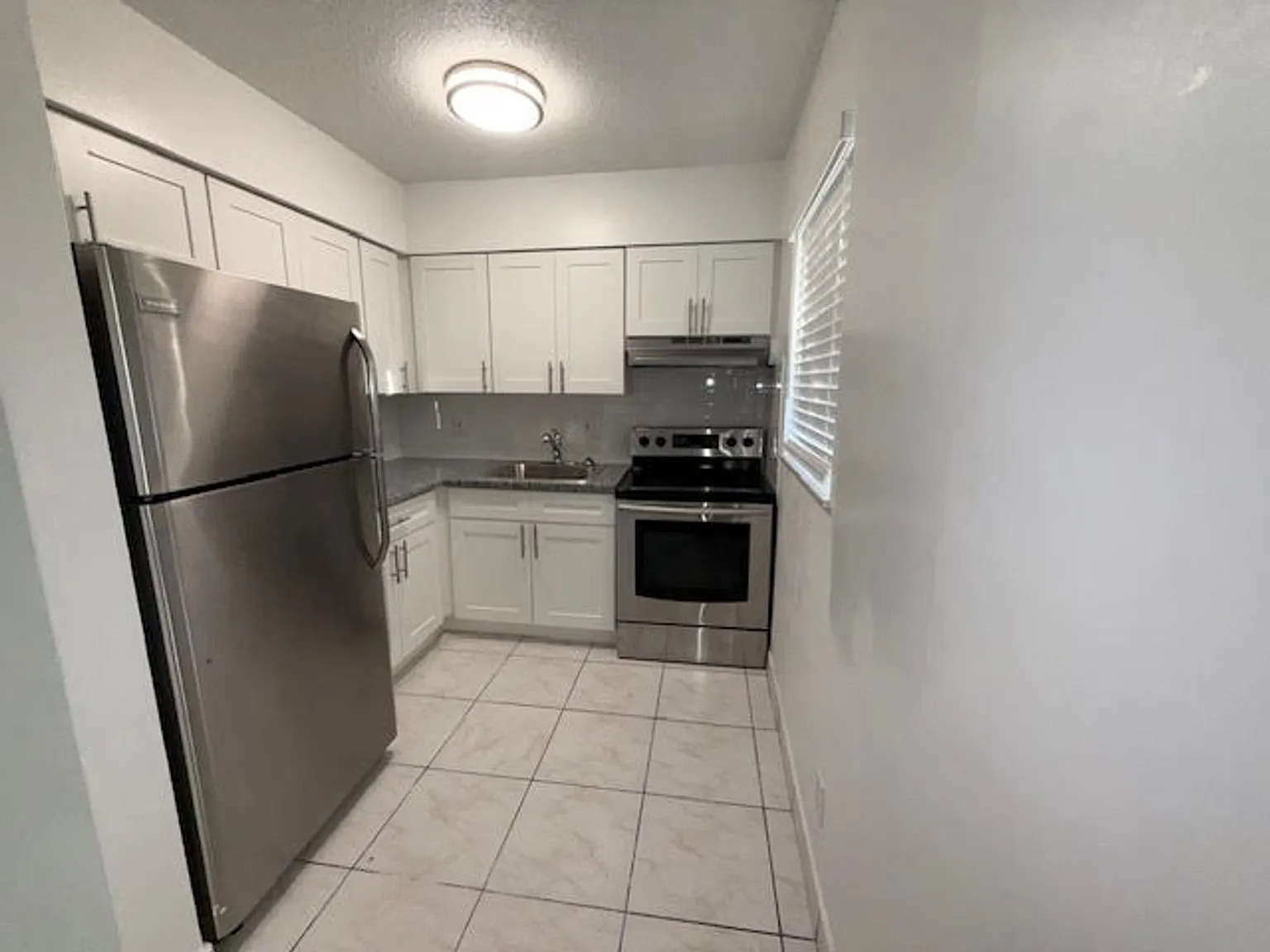 497 NW 40 Ct Oakland Park, FL 33309 — Photo 1