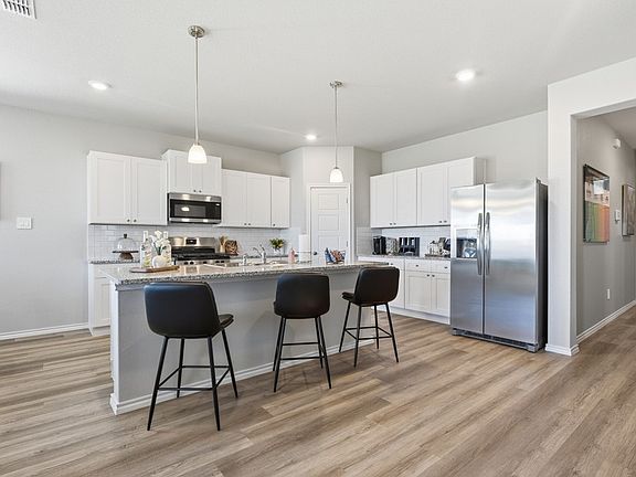 3rd image of 15936 Stableford Rd