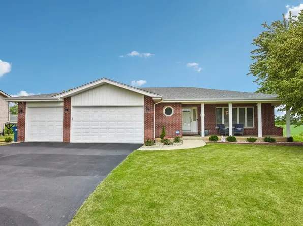 1226 Liberty St, Crete, IL 60417