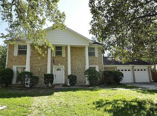 109 Carriage Ln, Conroe, TX 77385