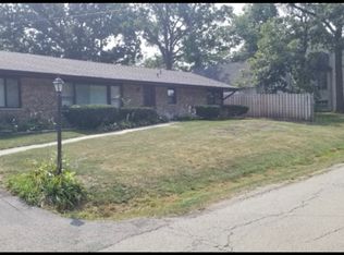 425 37th St, Downers Grove, IL 60515