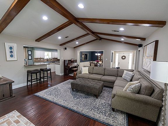 5th image of 16410 Locke Haven Dr