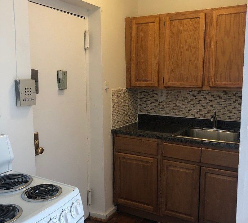 1st image of 232 E 116th St APT 21