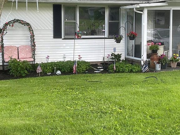 4th image of 4600 Ontario Center Rd