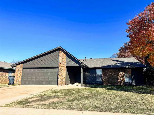 4714 SE 47th St, Lawton, OK 73501