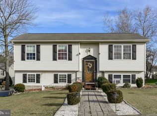 105 Liberty Cir, Hazle Township, PA 18202