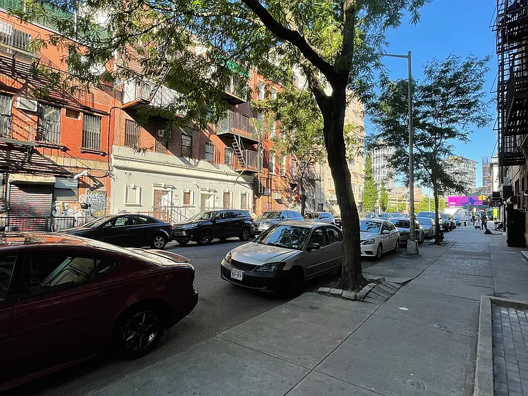 188 S 8th St #4 — Photo 19