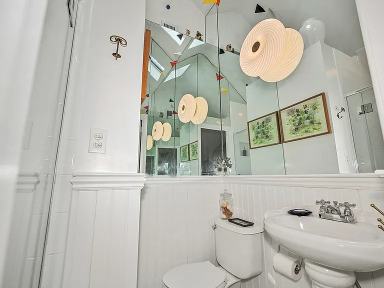 37 Indian Rd — Photo 19