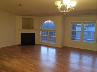 3771 Holmes Creek Pl UNIT 301, Winston Salem, NC 27127