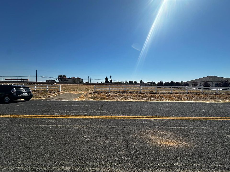 1st image of 24250 Sadlerstone Dr