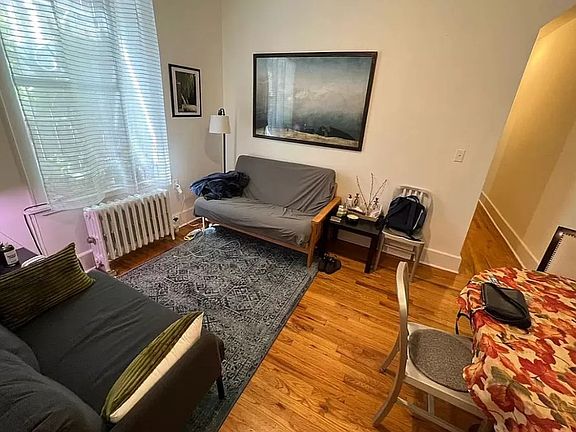 3rd image of 210 W 109th St APT 4