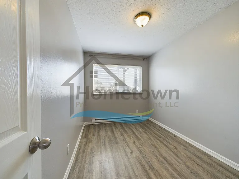 301 W 2nd Ave — Photo 56