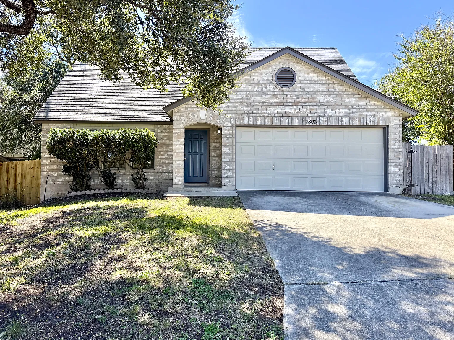 3 bed, 1521 sqft, $1,750 — Photo 1