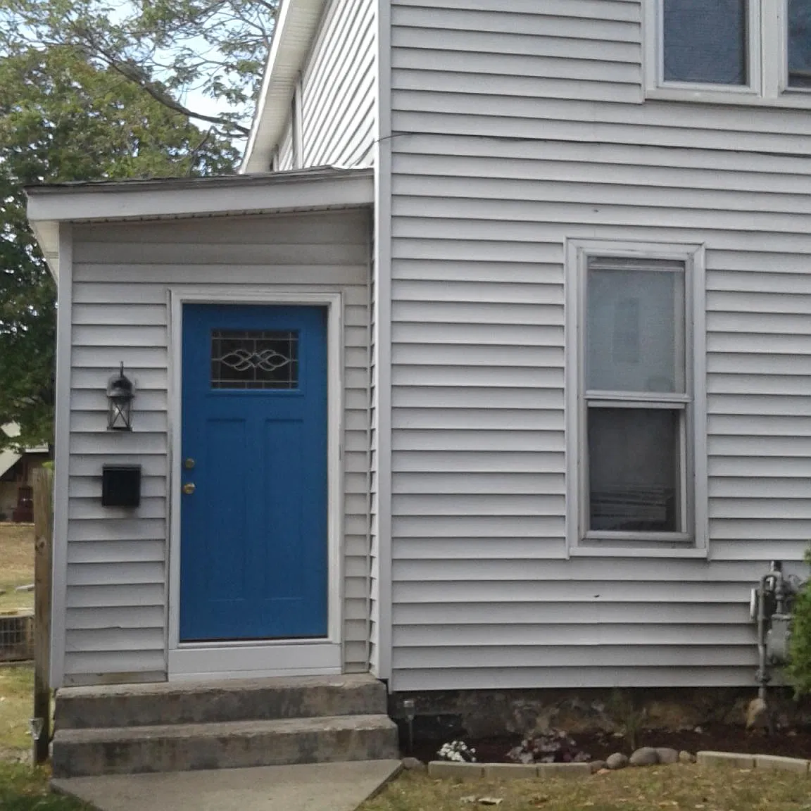 4 bed, 1400 sqft, $2,300 — Photo 1