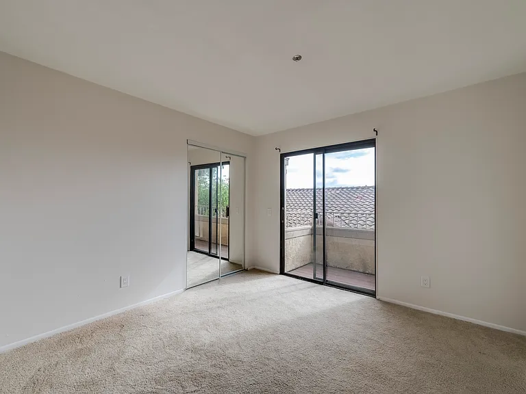 582 Arizona St — Photo 26