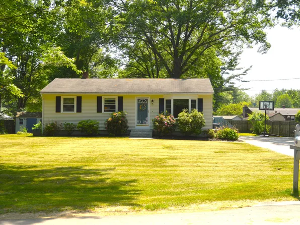 13 Maplewood Avenue, Windham, ME 04062