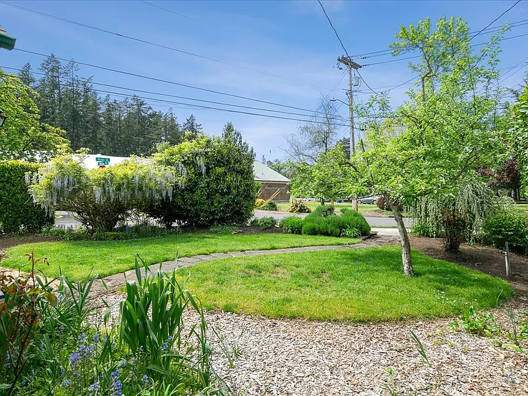 119 Wesley St — Photo 4