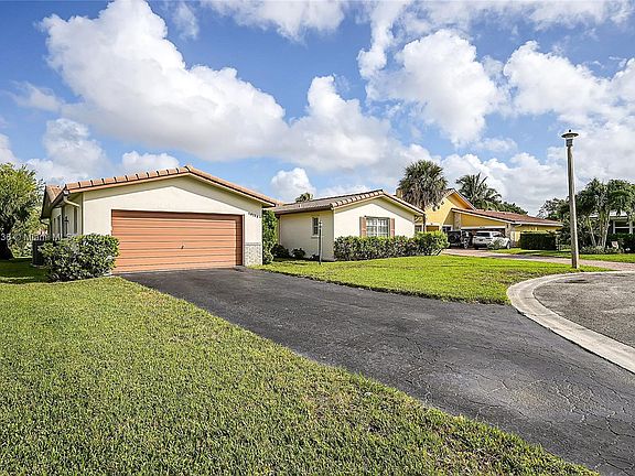 2nd image of 10755 NW 40th St