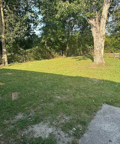 3213 Gerald Dr E — Photo 3