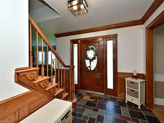 3rd image of 383 Princeton Square Ct