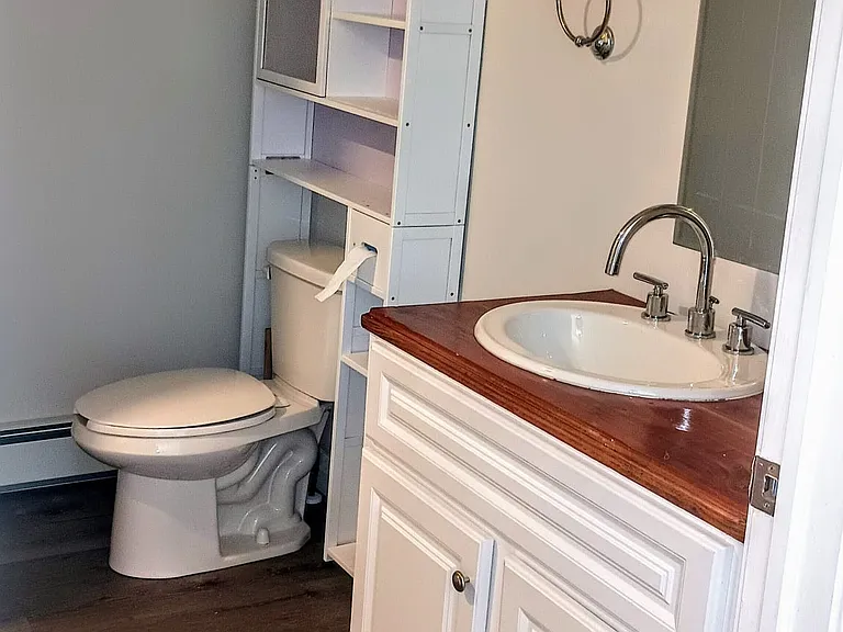 160 Turner Ave #2 — Photo 4