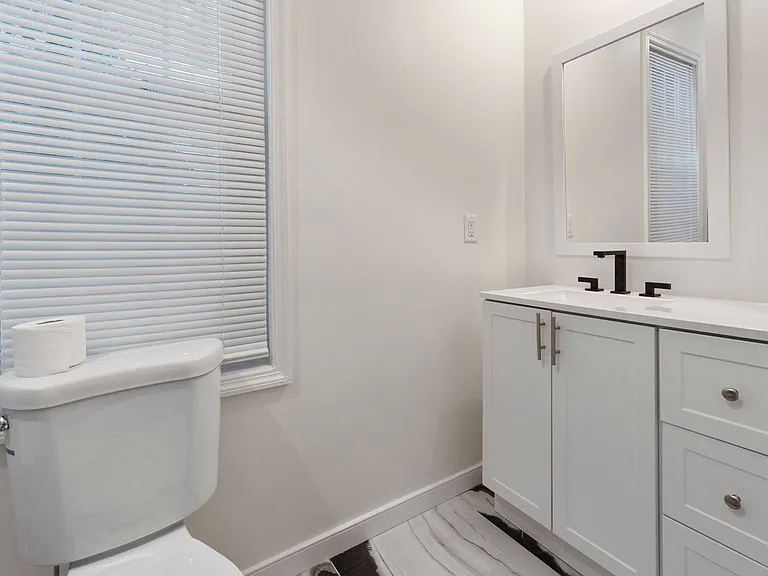 2110 North Ave #1 — Photo 12