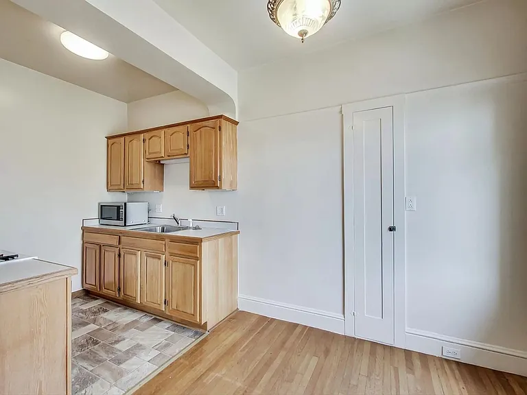 2485 Chestnut St #205 — Photo 5