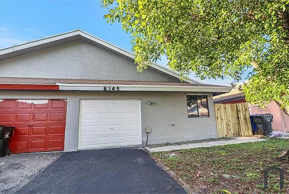 6545 Harbour Rd — Photo 21