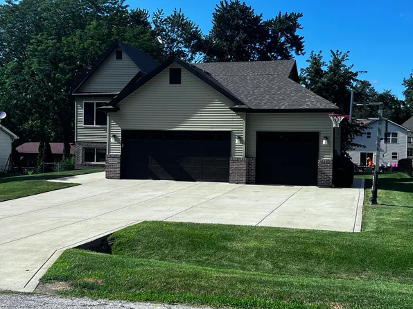 2235 Coldspring Rd, Crown Point, IN 46307