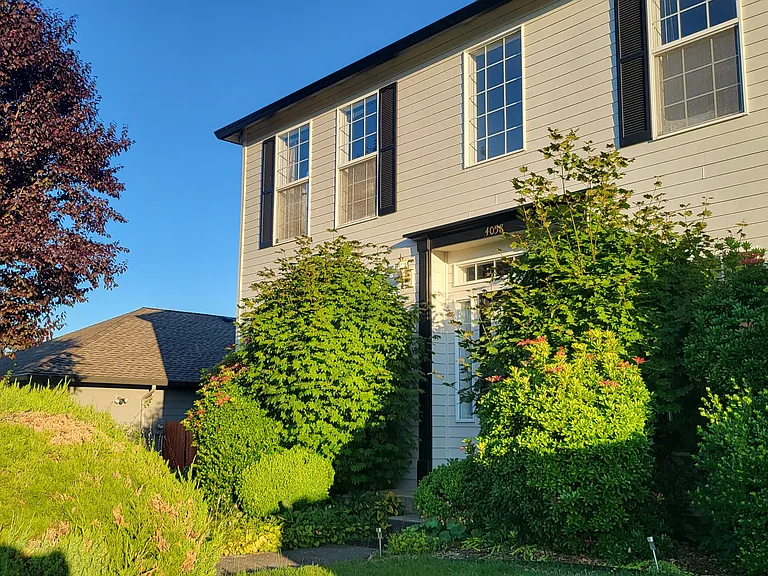 4058 SW Brittany Dr — Photo 2