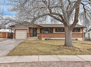 906 Old Dutch Mill Rd, Colorado Springs, CO 80907