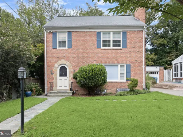 2925 Kanawha St NW, Washington, DC 20015