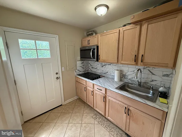 7 Patton Ln — Photo 2