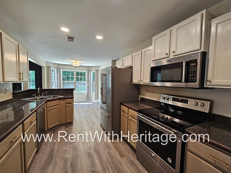 182 Saddleridge Dr — Photo 9
