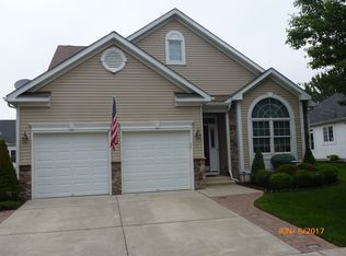 7 Trainor Cir, Bordentown, NJ 08505