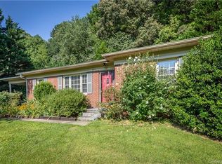 837 Meadowood Dr NE, Lenoir, NC 28645