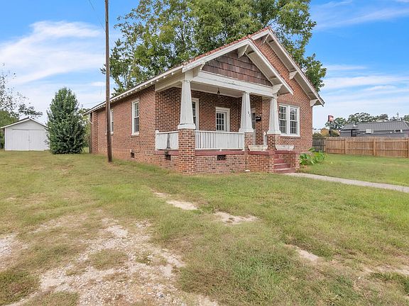 3rd image of 82 Saluda St