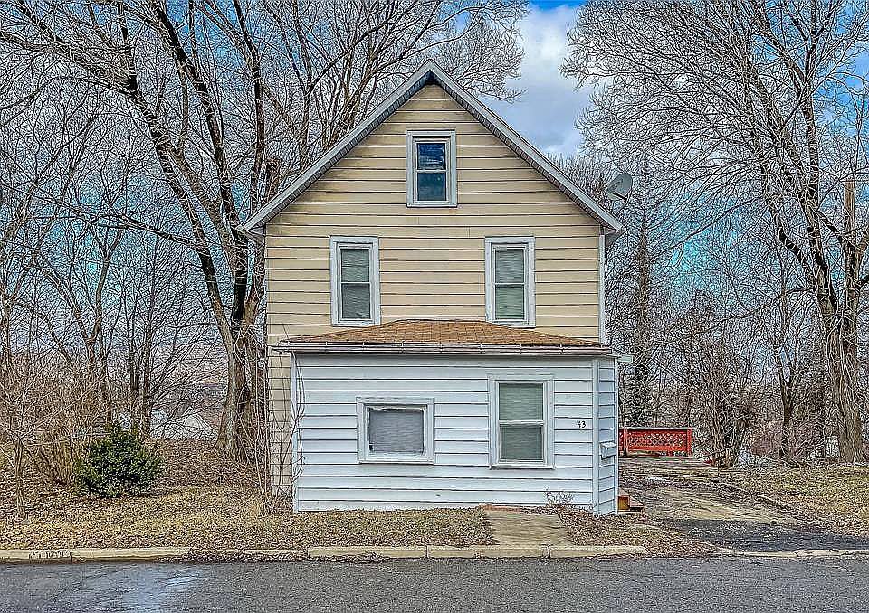 1st image of 43 Evans St