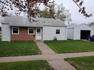 3803 18th St, Columbus, NE 68601