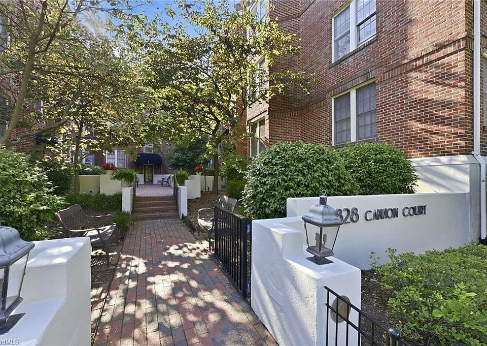 1st image of 828 N Elm St APT C4