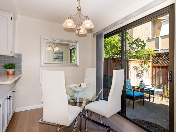 5th image of 575 Tyndall St APT 2