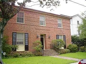 1st image of 530 Walnut St