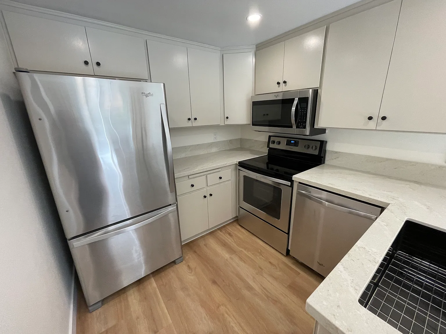 2 bed, 2.5 bath, 1148 sqft, $3,490 — Photo 4