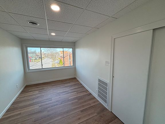5th image of 3280 S Park Ave APT 1